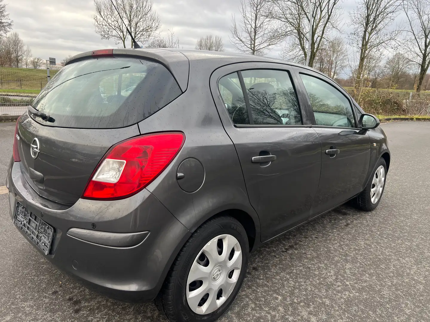 Opel Corsa Corsa 5-Türer 1.2 16V Easytronic Edition Grijs - 1