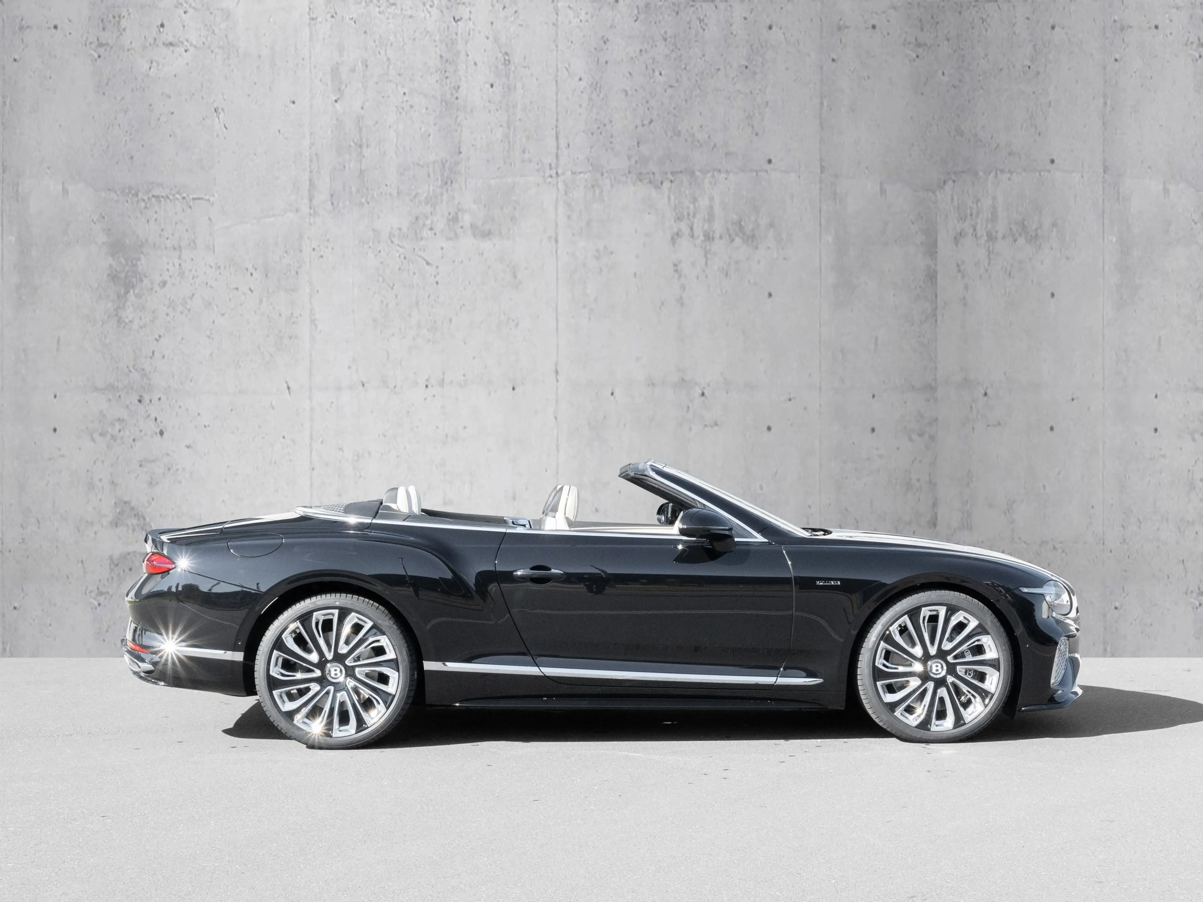 Bentley Continental GTC Mulliner Naim, Mulliner Bespoke Interior — photo 4