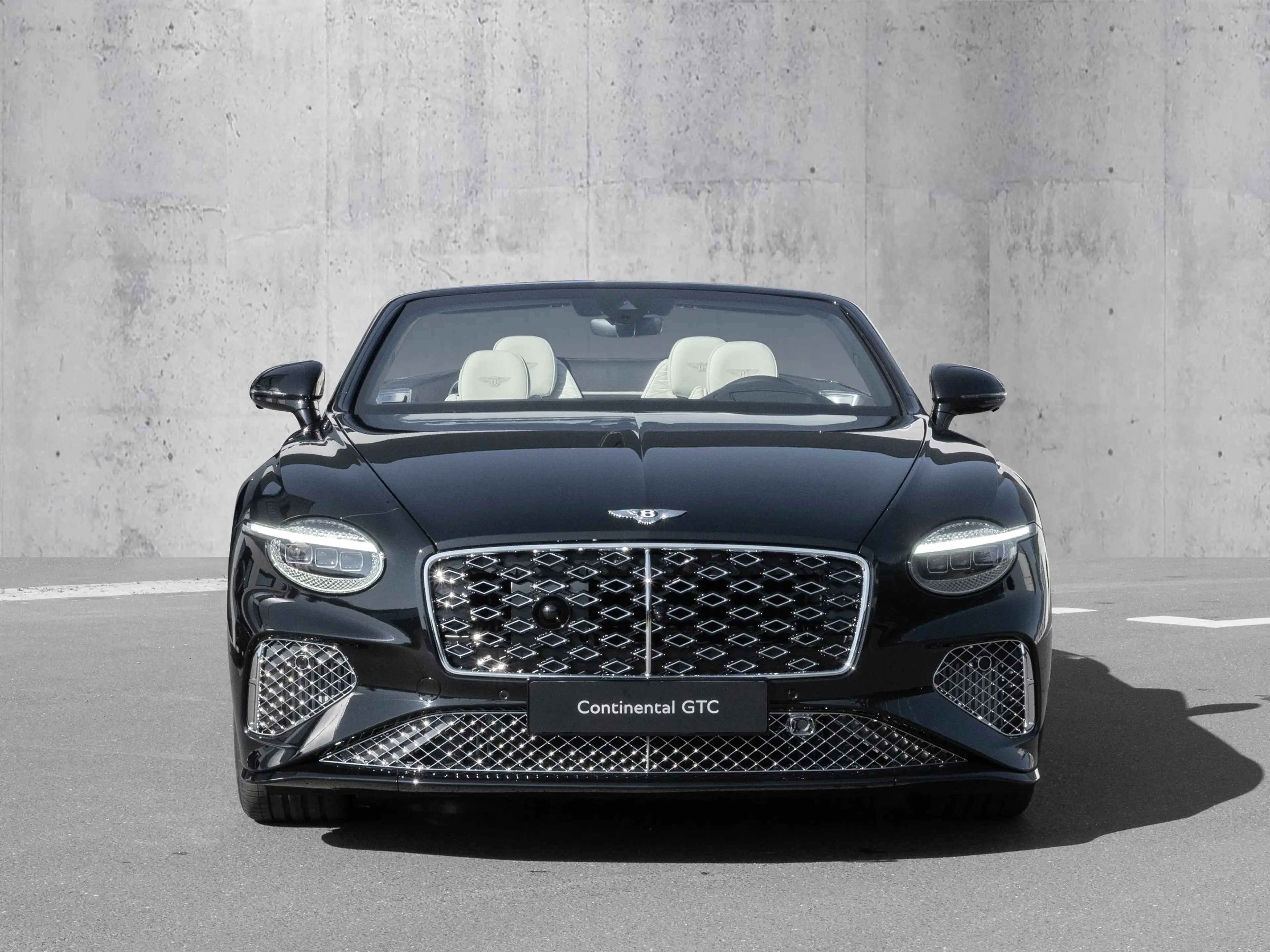 Bentley Continental GTC Mulliner Naim, Mulliner Bespoke Interior — photo 6