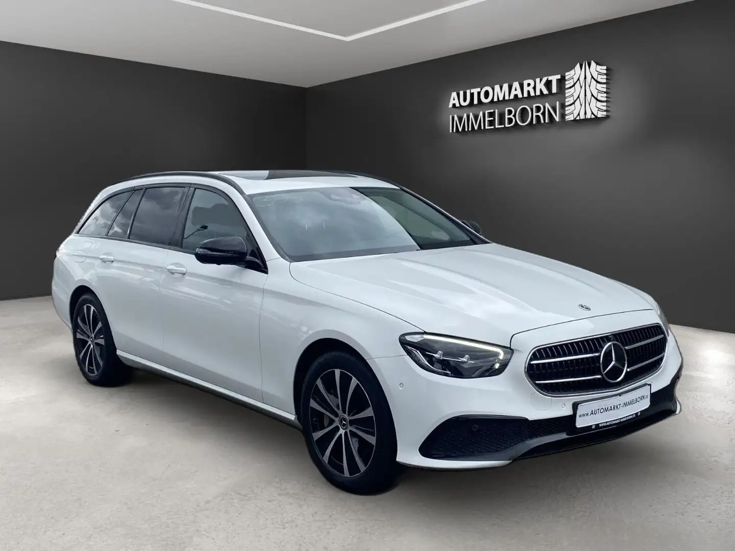 Mercedes-Benz E 300 de HUD*Distro*360°*SDACH*Night*TW*Spur*18 Weiß - 1