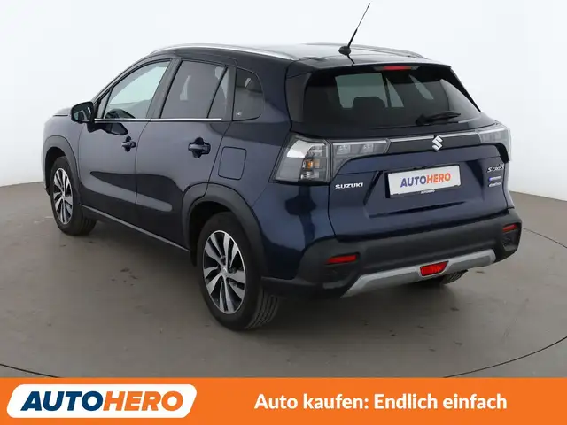 Suzuki S-Cross view 4