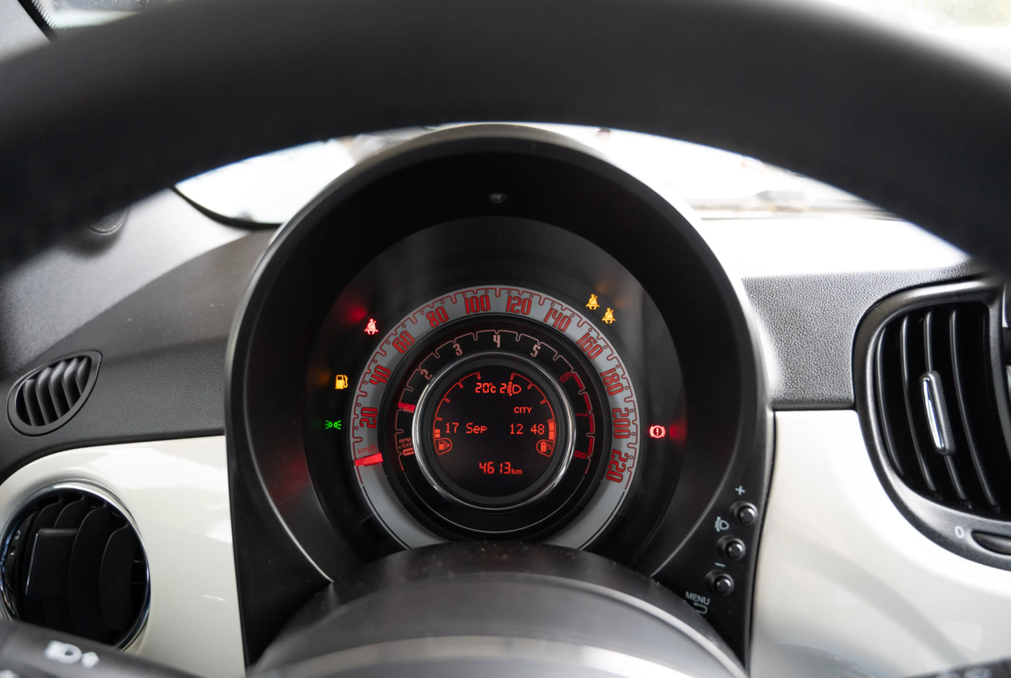 Fiat 500 1.0 Hybrid 70 *DAB-PLUS*KLIMA*CARPLAY*TEMPOMAT* — photo 13