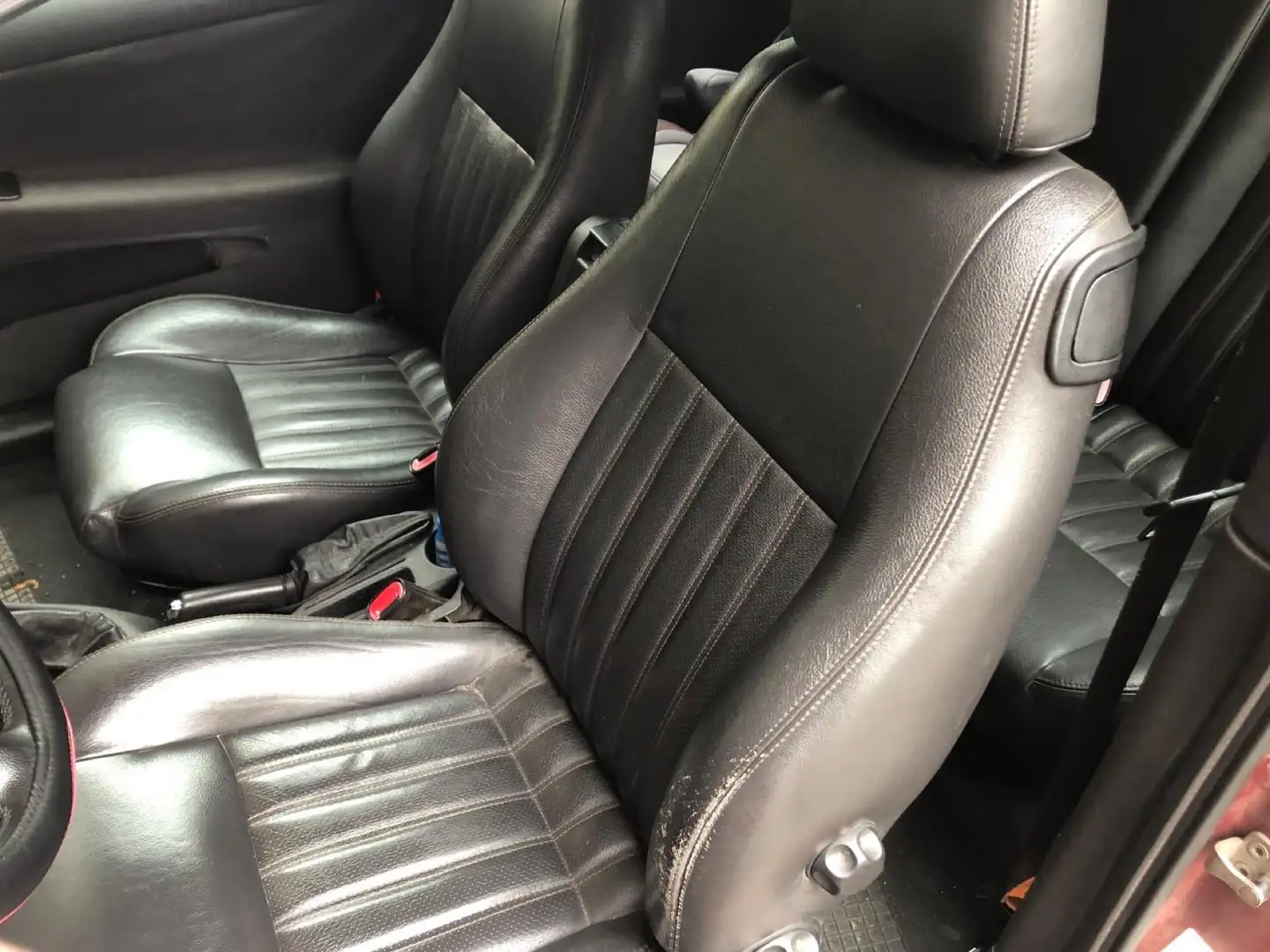Alfa Romeo 147 3p 1.9 jtd Distinctive 115cv - 2