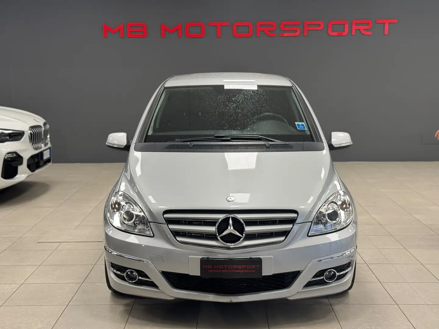 Mercedes-Benz B 180 cdi Premium Auto Plateado - 2