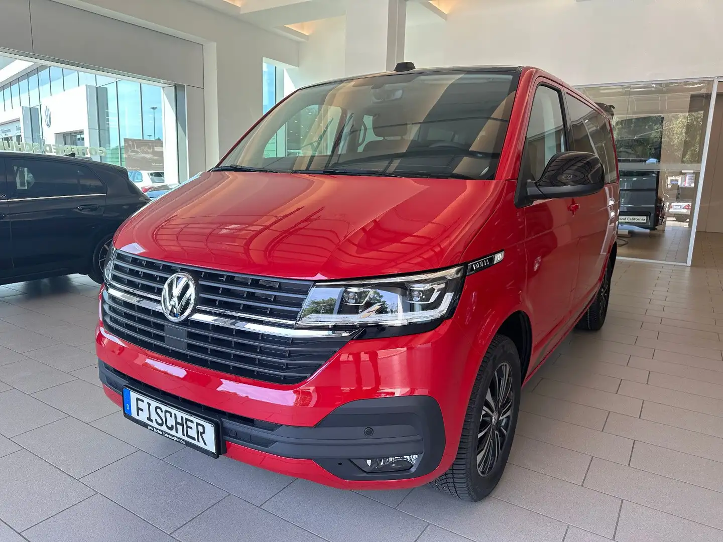 Volkswagen T6 Caravelle T6.1 Caravelle  Comfortline + Neuwagen + Edition Roşu - 1