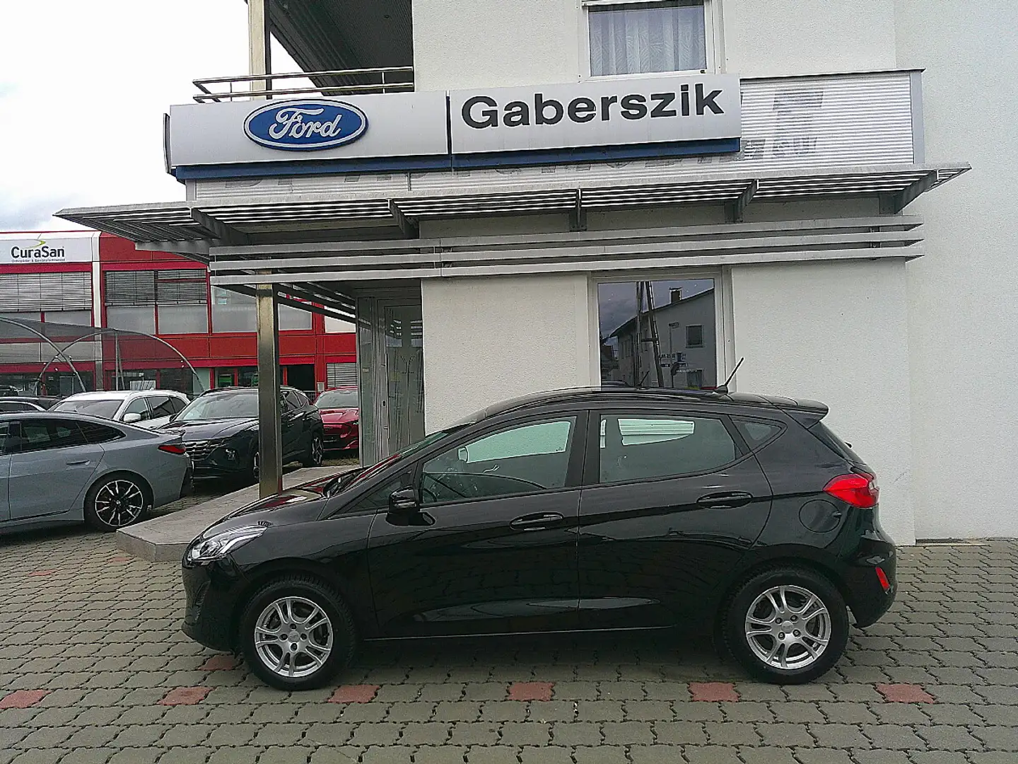 Ford Fiesta Trend 1,1 Start/Stop Schwarz - 2