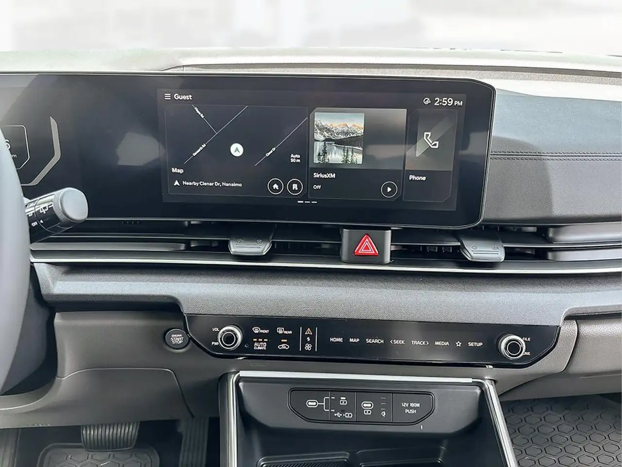 Kia Carnival снимка Kia Carnival