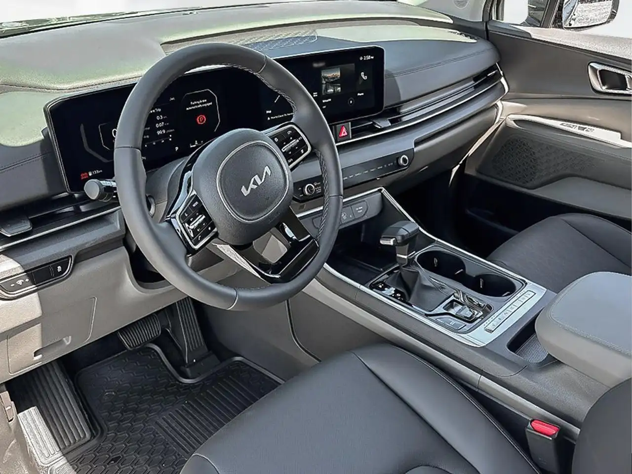 Kia Carnival снимка Kia Carnival