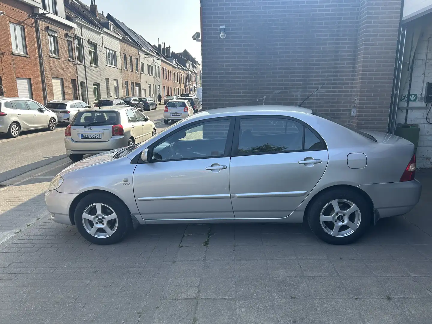 Toyota Corolla 1.6i VVT-i AIRCO DIGITAL JANTE ALUMINIUM - 1