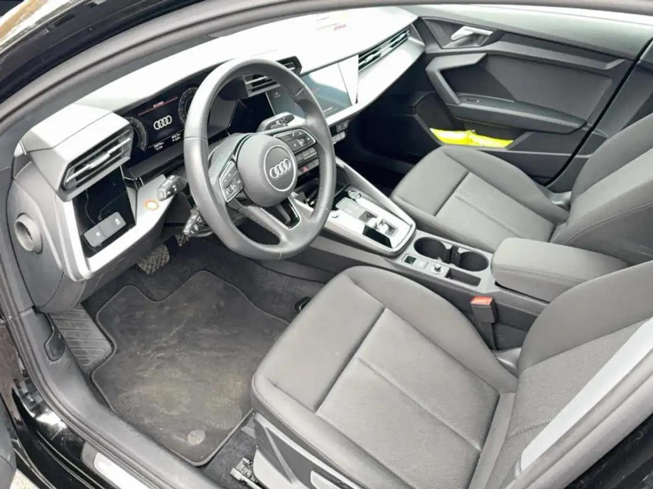 Audi A3 35 TFSI Business Advanced S TRONIC 9