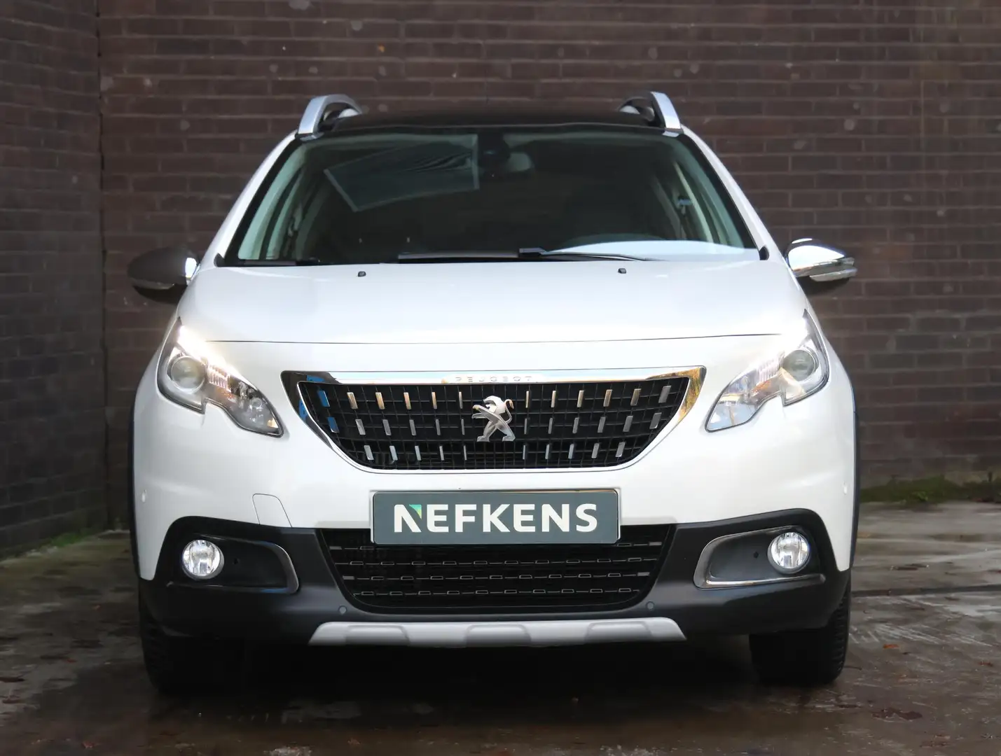 Peugeot 2008 SUV Crossway 110pk Automaat | Panoramadak | Achter Wit - 2