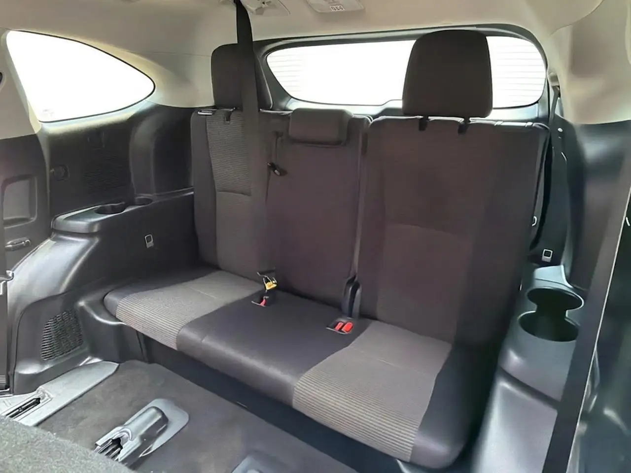 Toyota Highlander снимка Toyota Highlander
