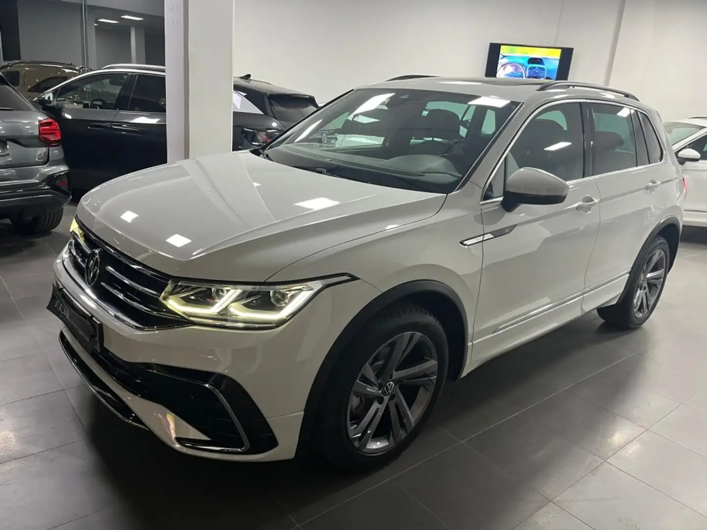 Volkswagen Tiguan 2.0TDI R-Line 4Motion DSG 110kW Blanc - 2
