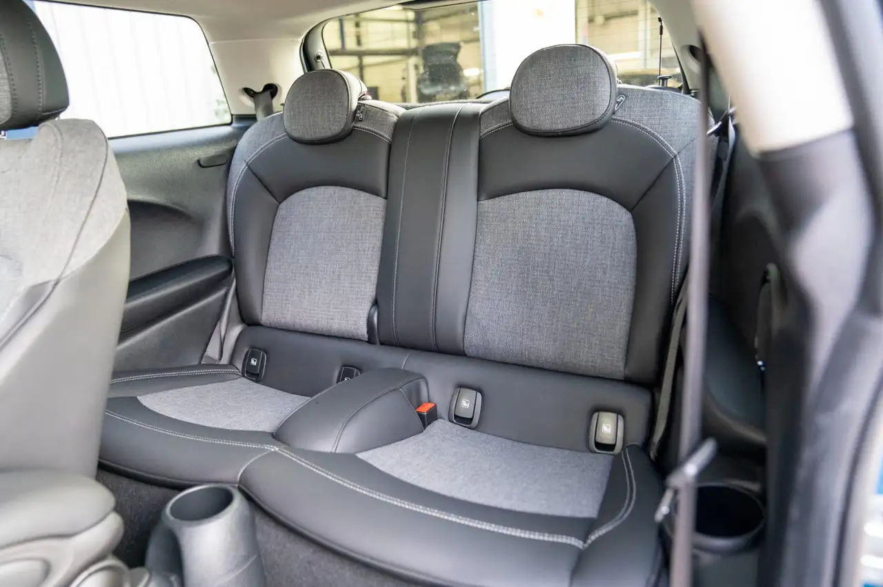 MINI Cooper 1.5 Classic | Prijs rijklaar incl. 12 mnd garantie 16