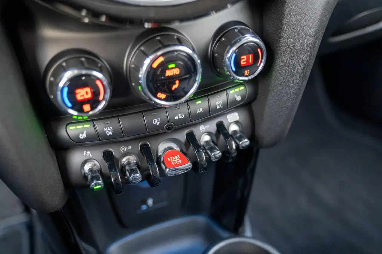 MINI Cooper 1.5 Classic | Prijs rijklaar incl. 12 mnd garantie 31