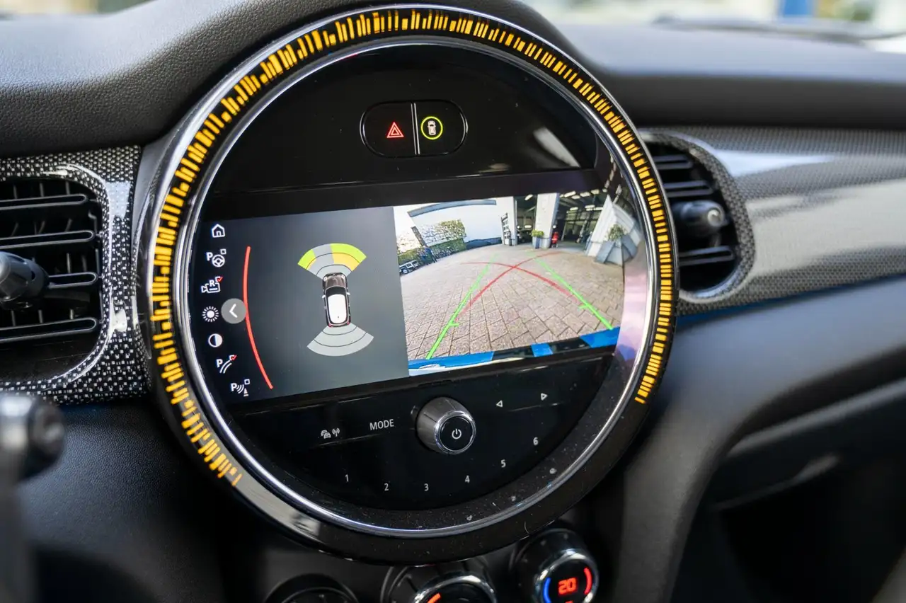 MINI Cooper 1.5 Classic | Prijs rijklaar incl. 12 mnd garantie 34