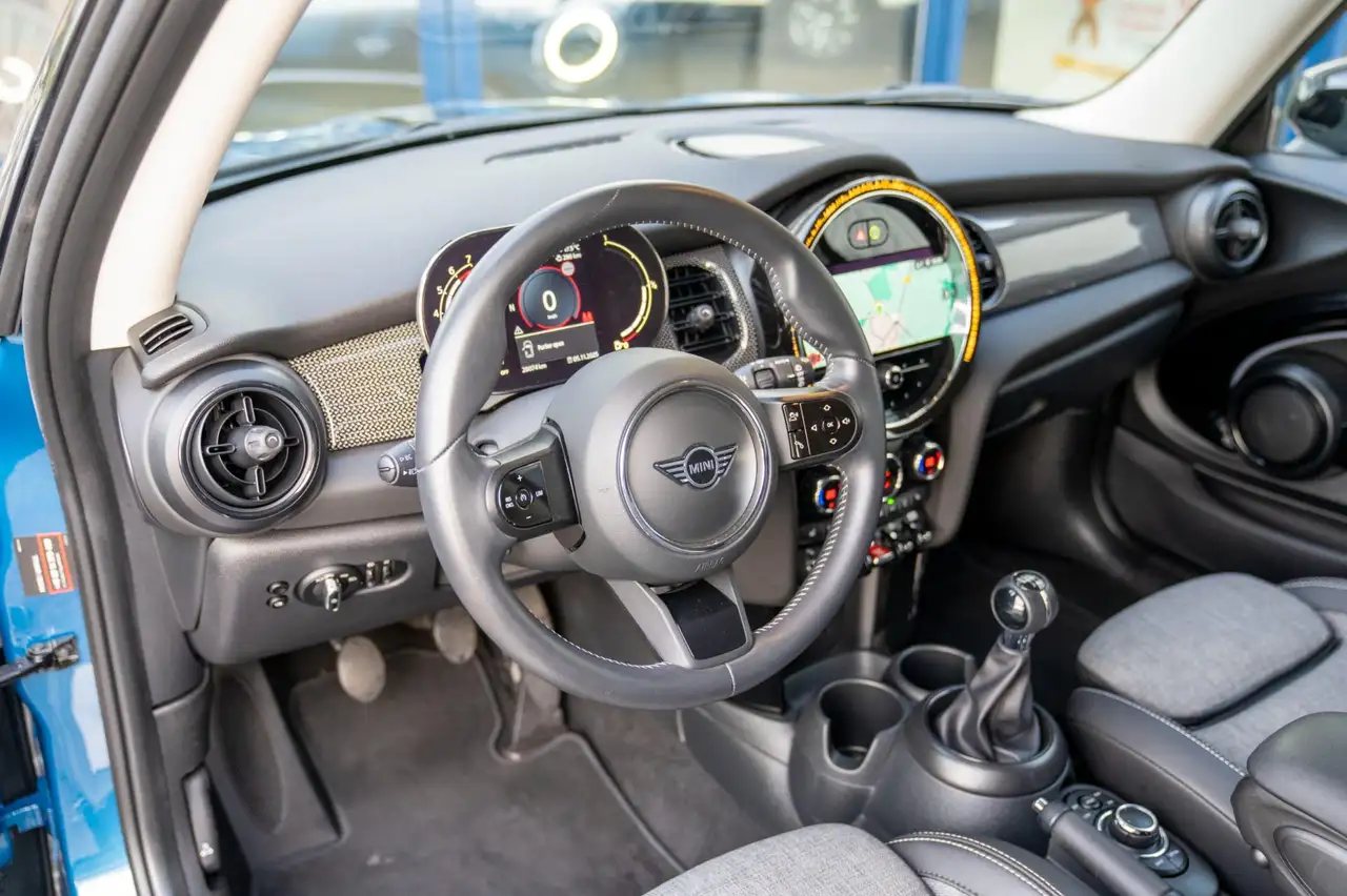 MINI Cooper 1.5 Classic | Prijs rijklaar incl. 12 mnd garantie 13