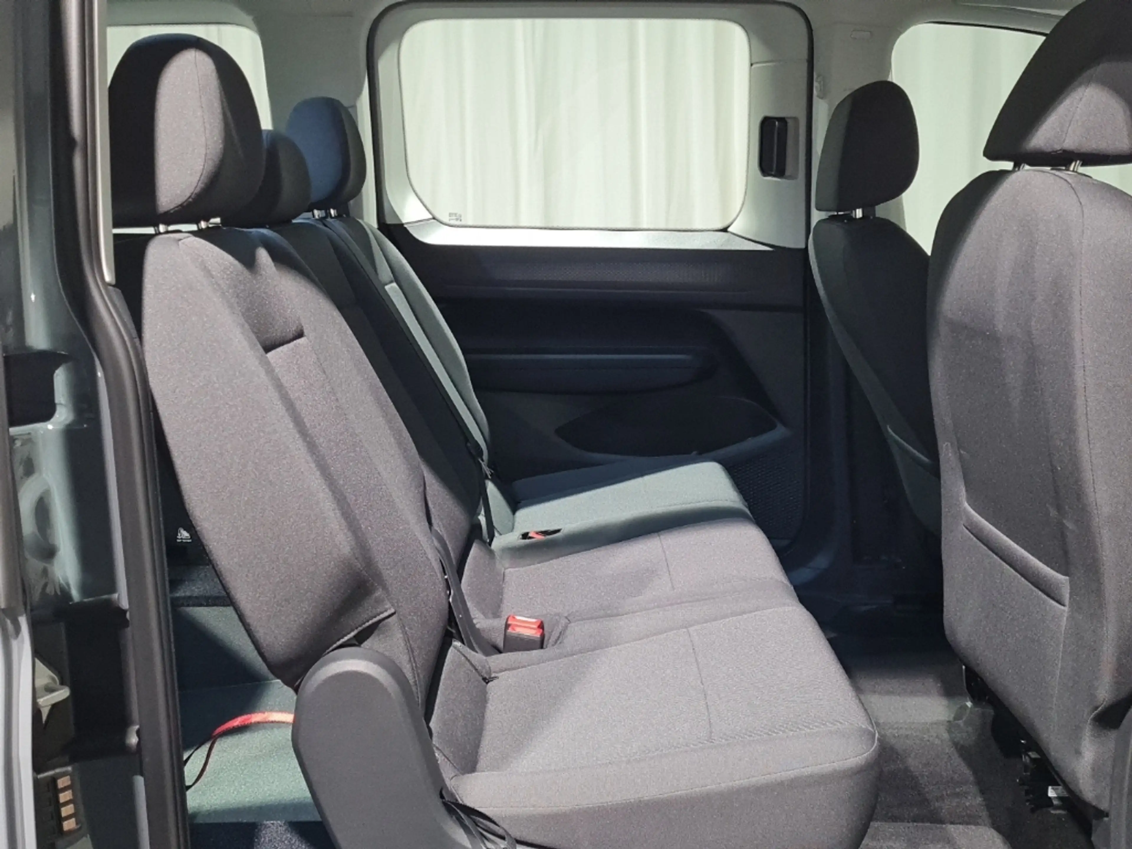 Ford Tourneo Connect L2-Trend "AMF Rollstuhl-Umbau" — photo 8