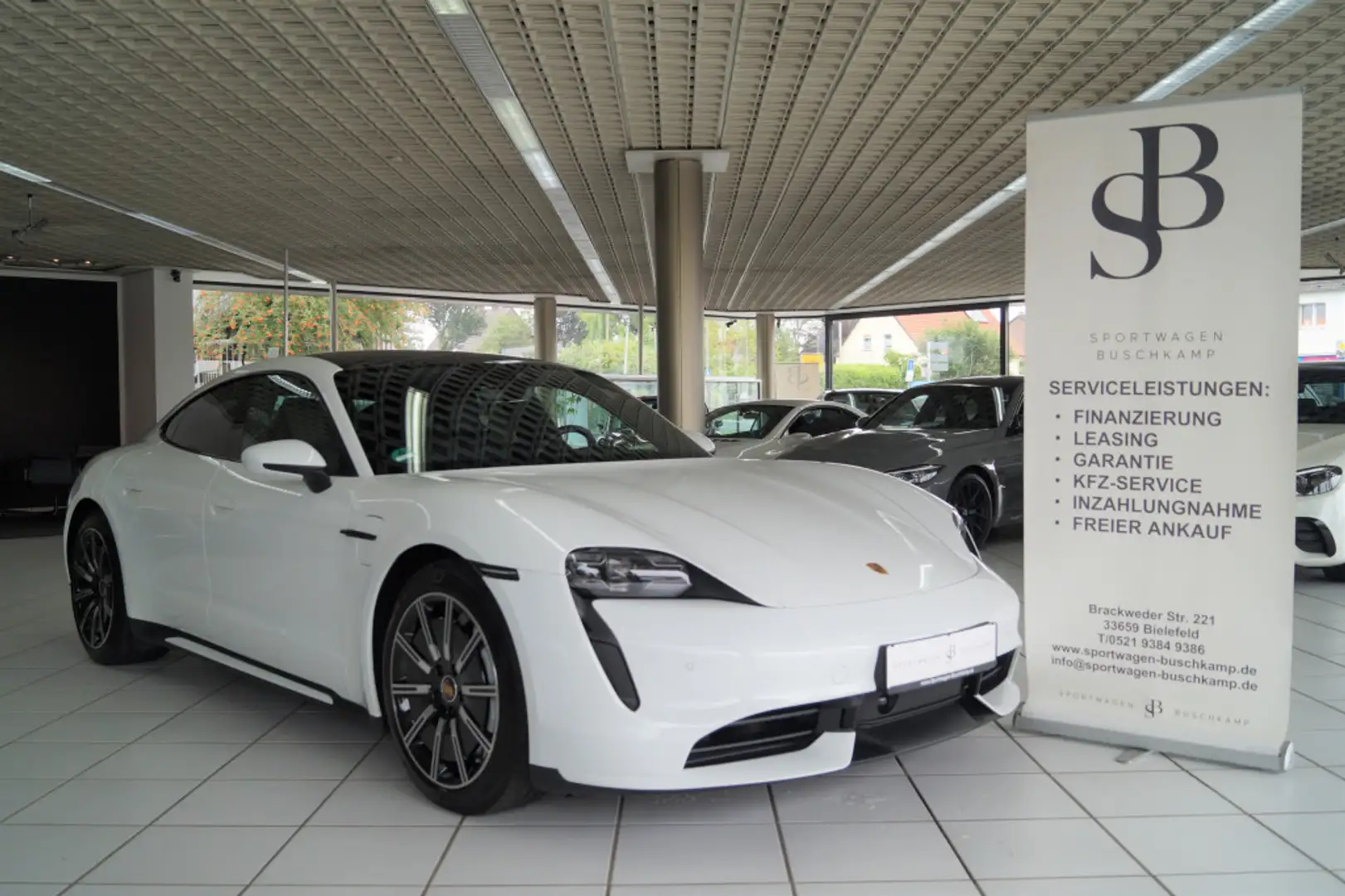 Porsche Taycan Turbo SPORTCHRONO PID RFK 5-SITZER APPROV Weiß - 1