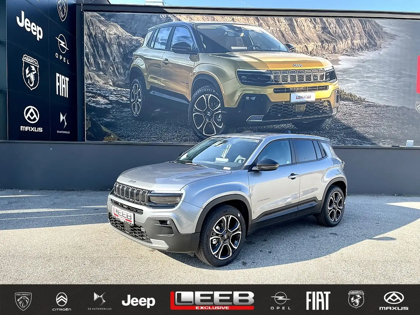 Jeep Avenger 1.2 GSE T3 Altitude inkl. Winterpaket & LED-Sty... Grau - 1