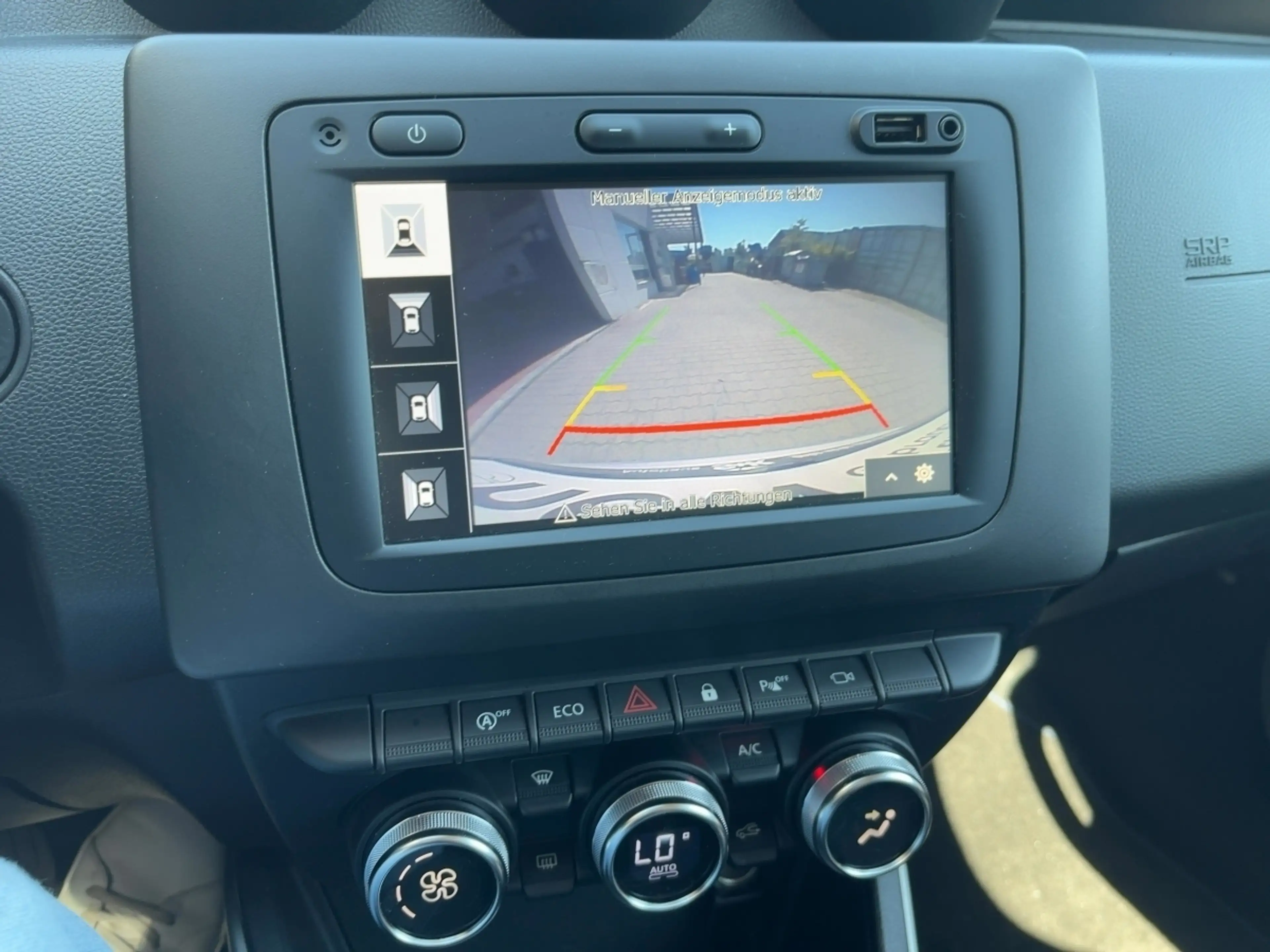 Dacia Duster Celebration TCe 100 ECO-G 2WD+NAVI+KAM+GJR+SHZG+ — photo 14