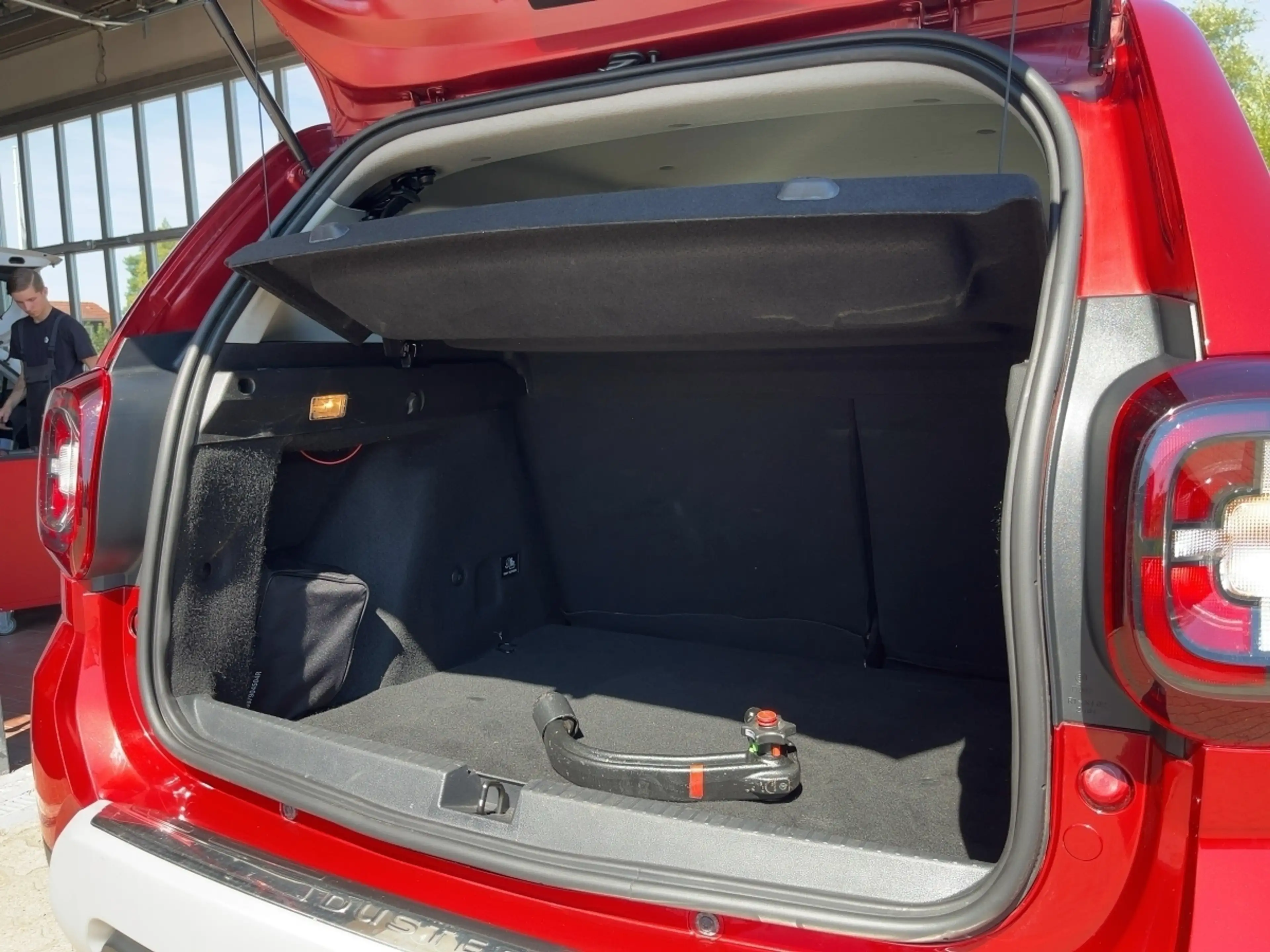Dacia Duster Celebration TCe 100 ECO-G 2WD+NAVI+KAM+GJR+SHZG+ — photo 13