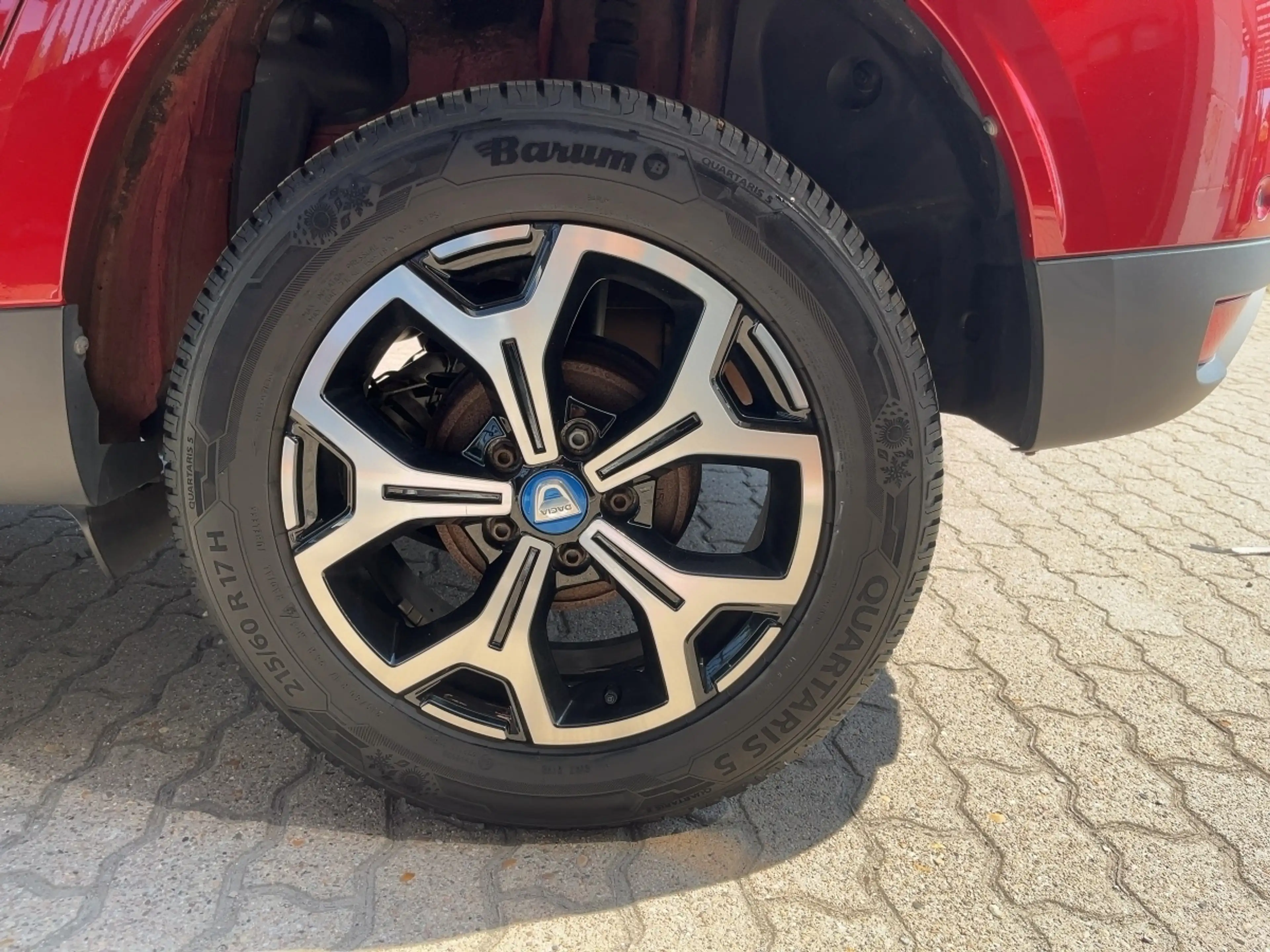 Dacia Duster Celebration TCe 100 ECO-G 2WD+NAVI+KAM+GJR+SHZG+ — photo 7