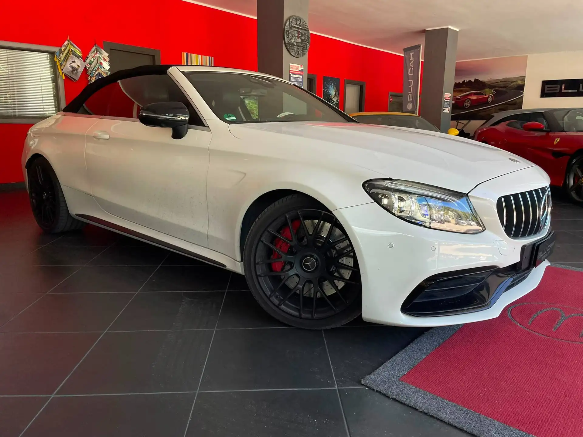 벤츠 Mercedes-Benz C-Class 2022 흰색 사진 2