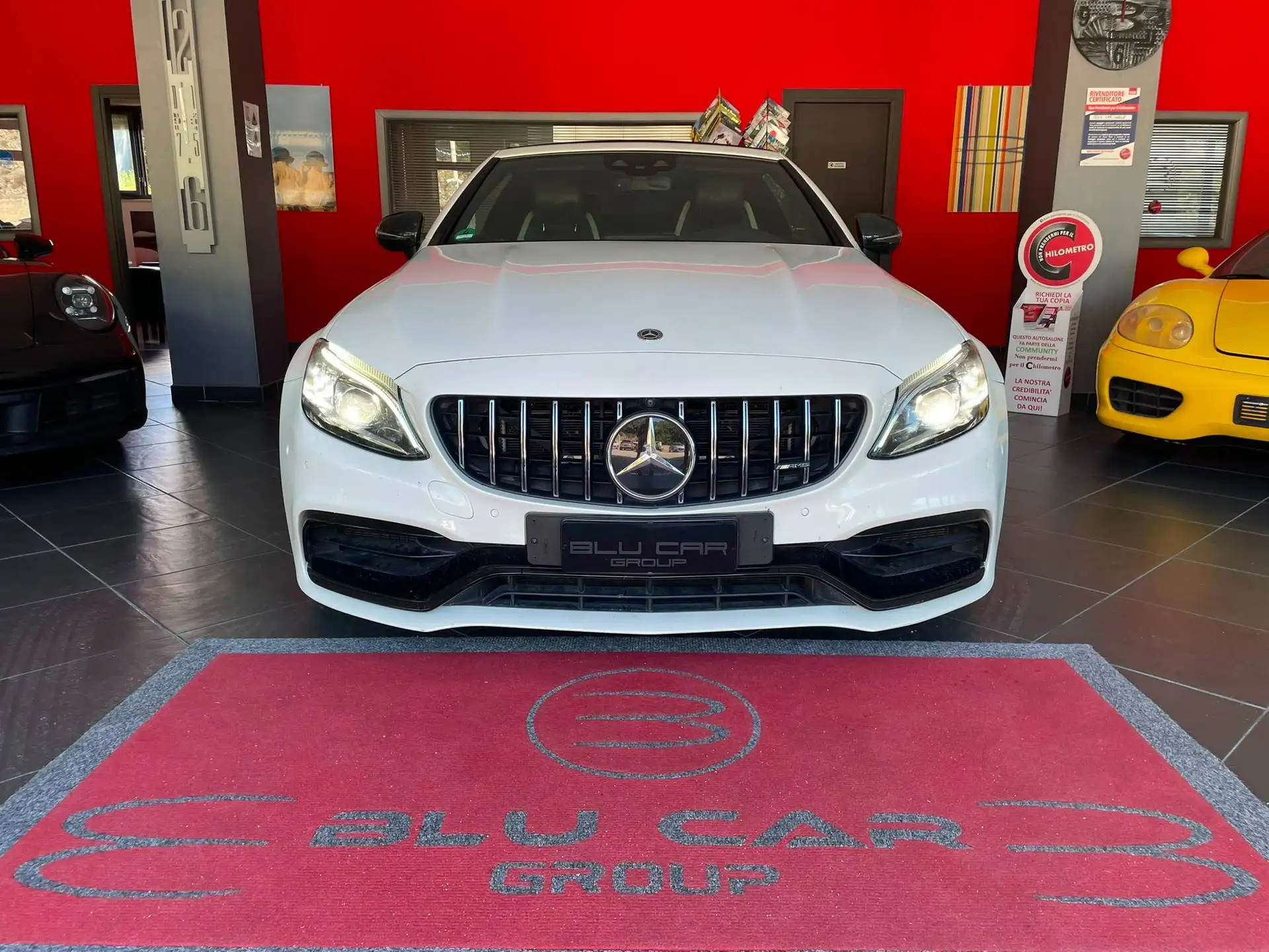 벤츠 Mercedes-Benz C-Class 2022 흰색 사진 4