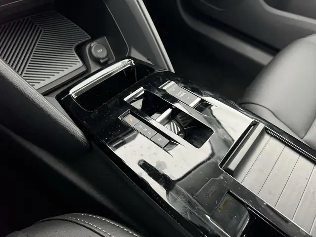 Citroen C4 view 13