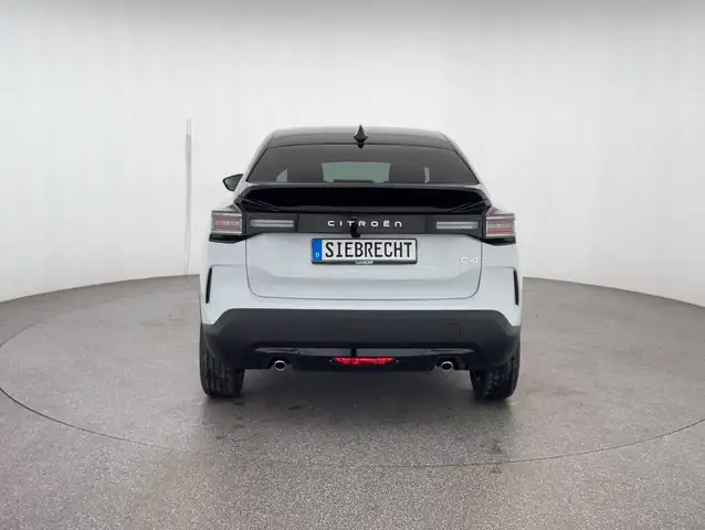 Citroen C4 view 4