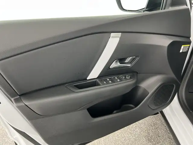 Citroen C4 view 11