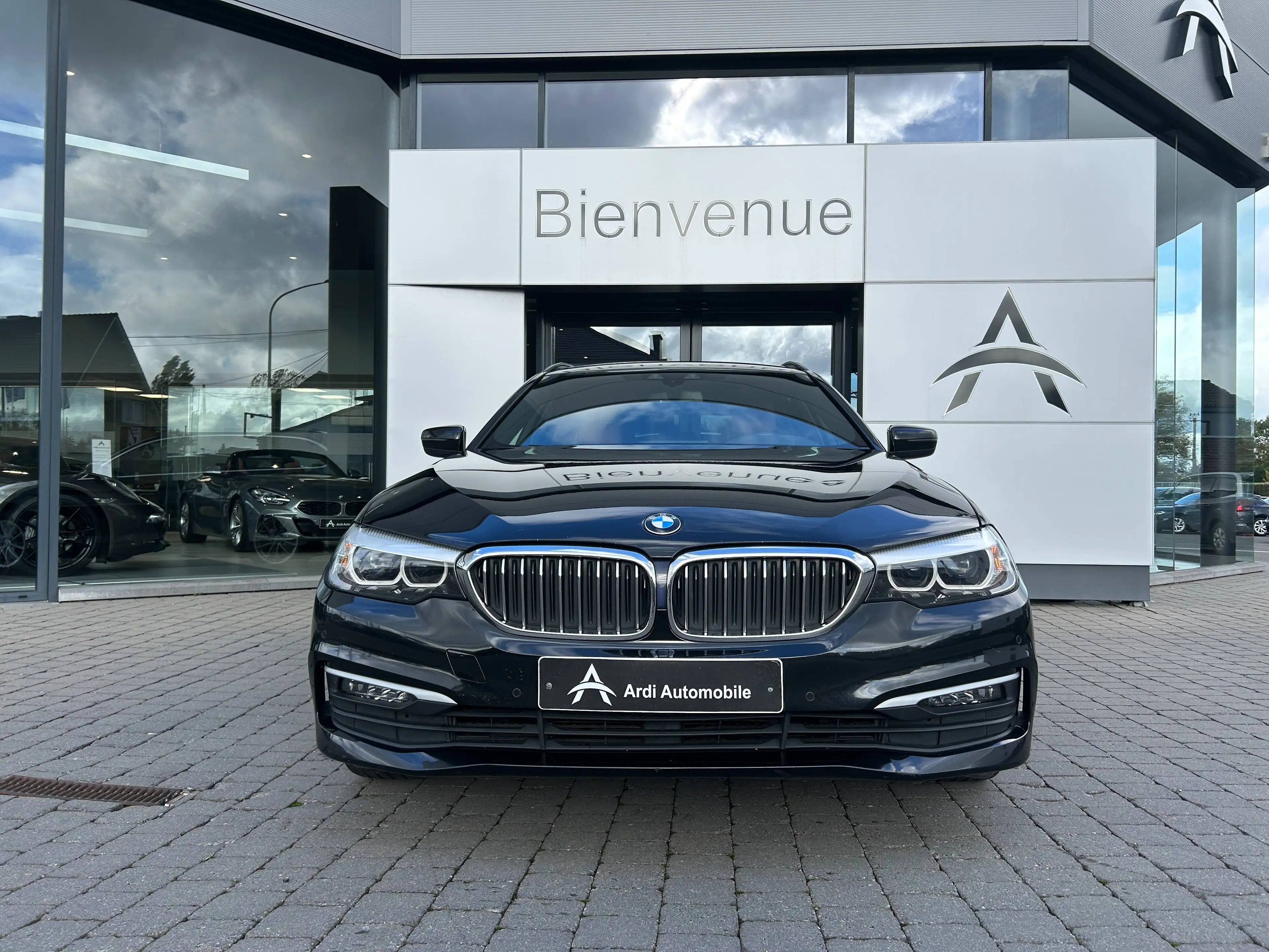 BMW 518 Touring 518 dA *GARANTIE*LED AMBIANCE*CARPLAY*CAMERA* — photo 2