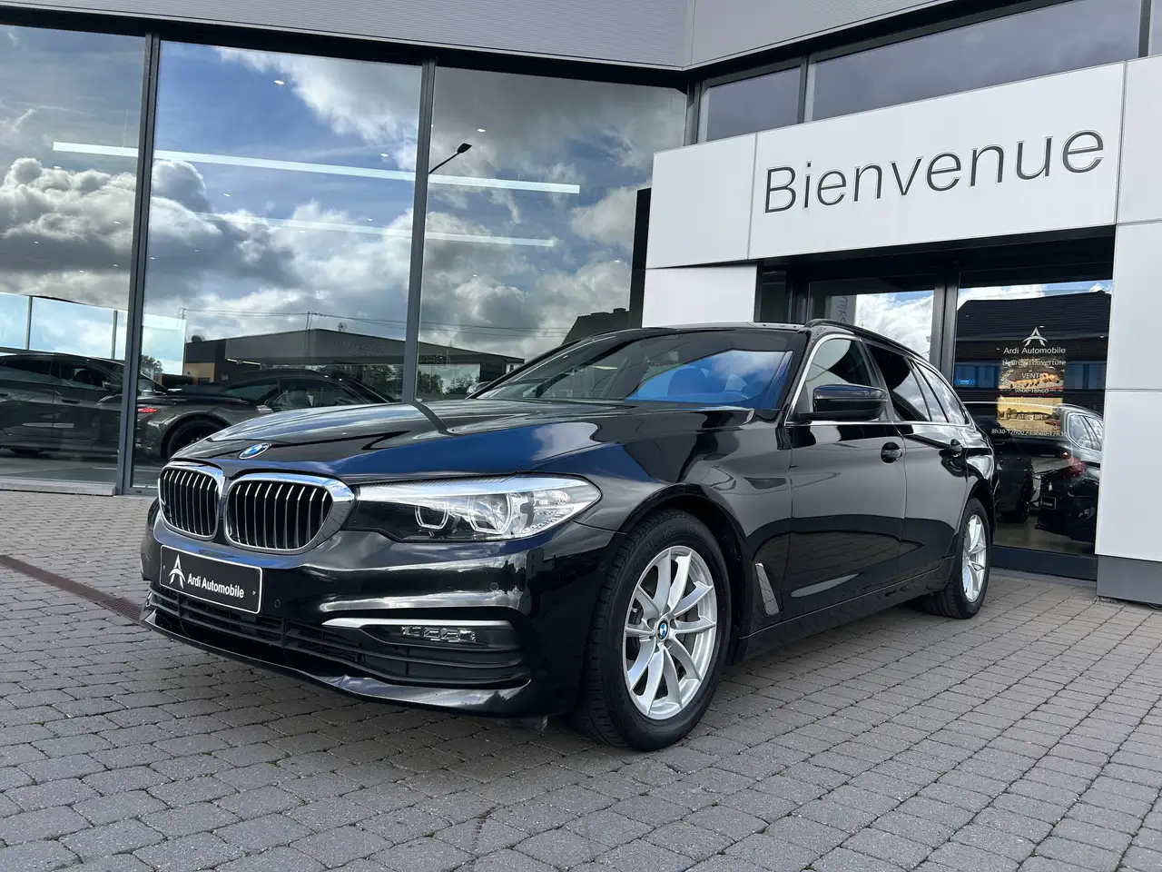 BMW 518
