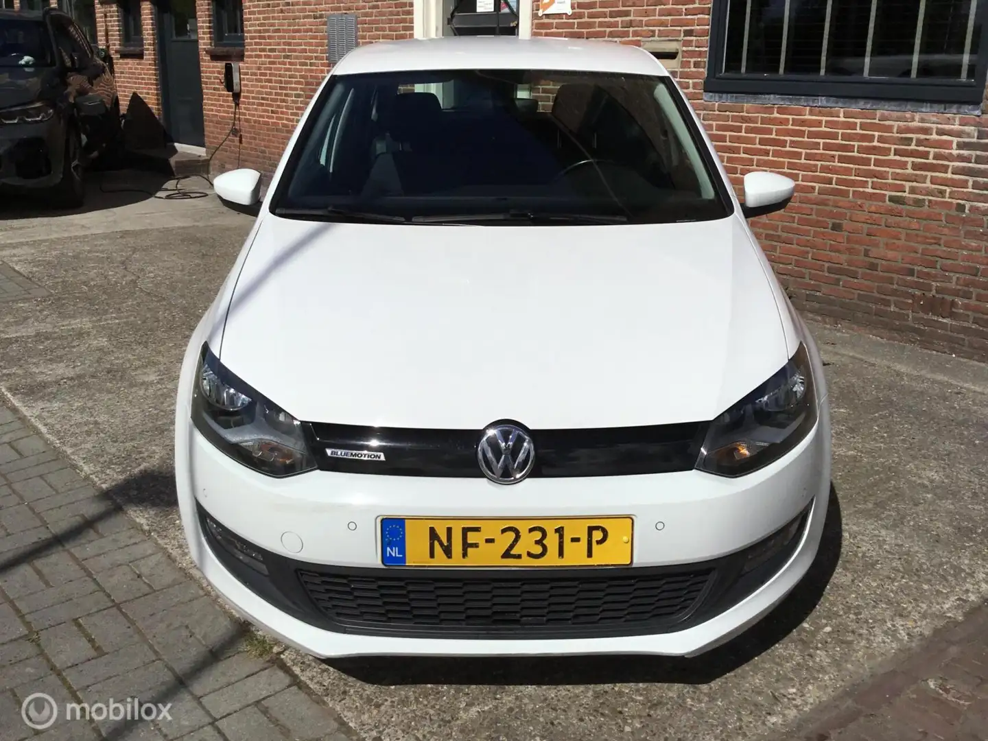 Volkswagen Polo 1.0 Comfortline - 5 deurs - airco Wit - 2