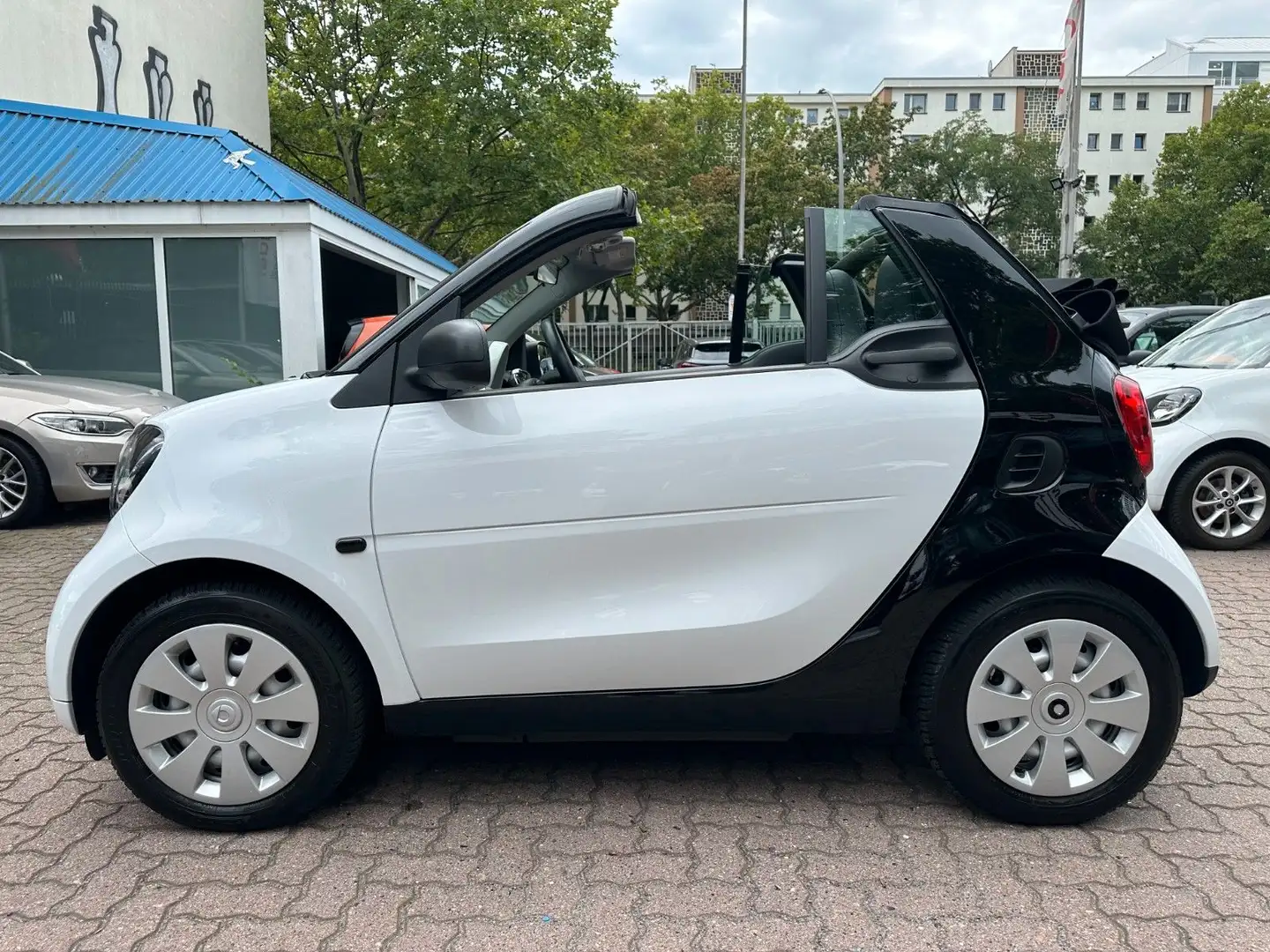 smart forTwo fortwo Cabrio TWINAMIC*LEDER*KLIMA*COOL & AUDIO* Negru - 2