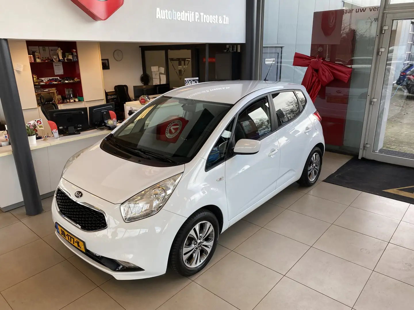 Kia Venga 1.4 CVVT DynamicPLusLine,Navigtie,Achteruitrijcame Blanc - 2