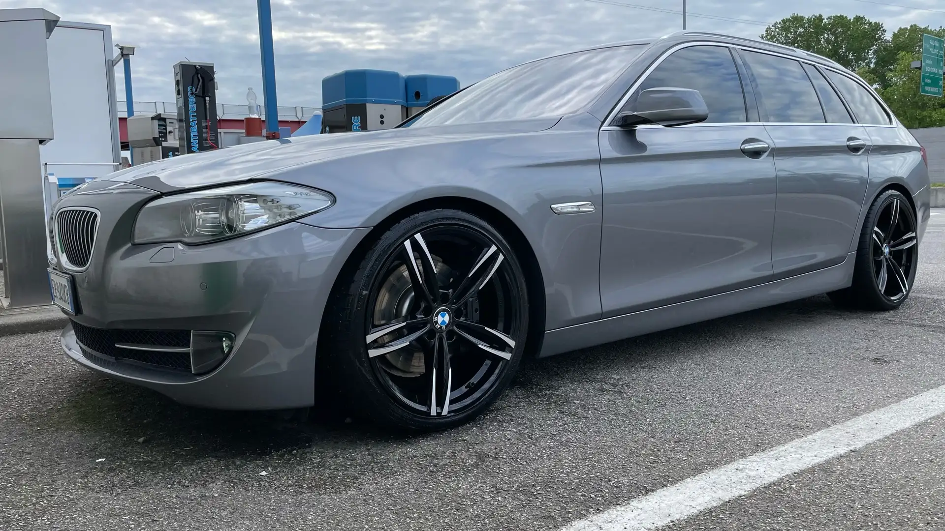 BMW 525 525d Touring xdrive Futura auto Argent - 1