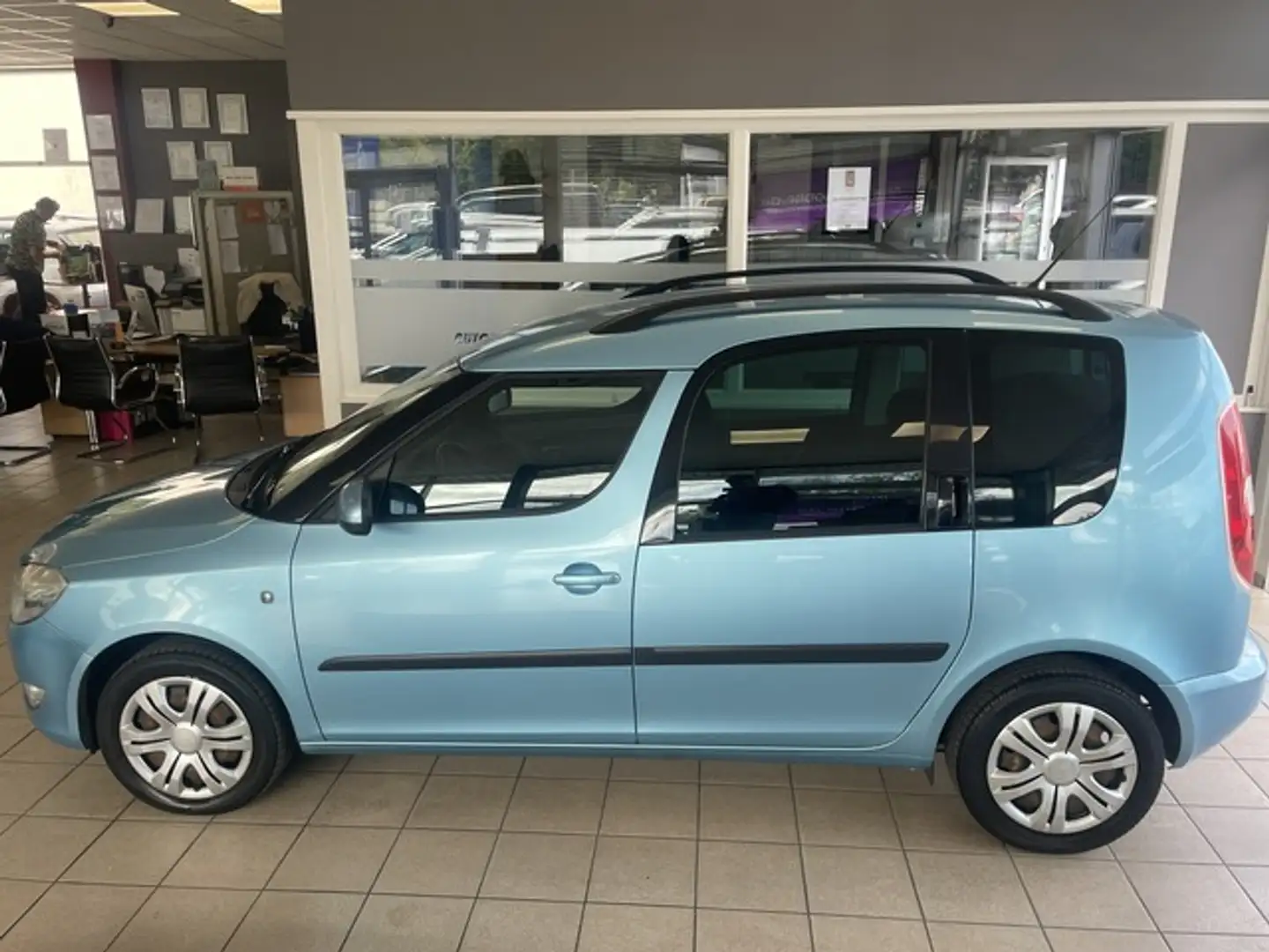 Skoda Roomster Style PDC Klimatronic 8 fach-bereift Blu/Azzurro - 1