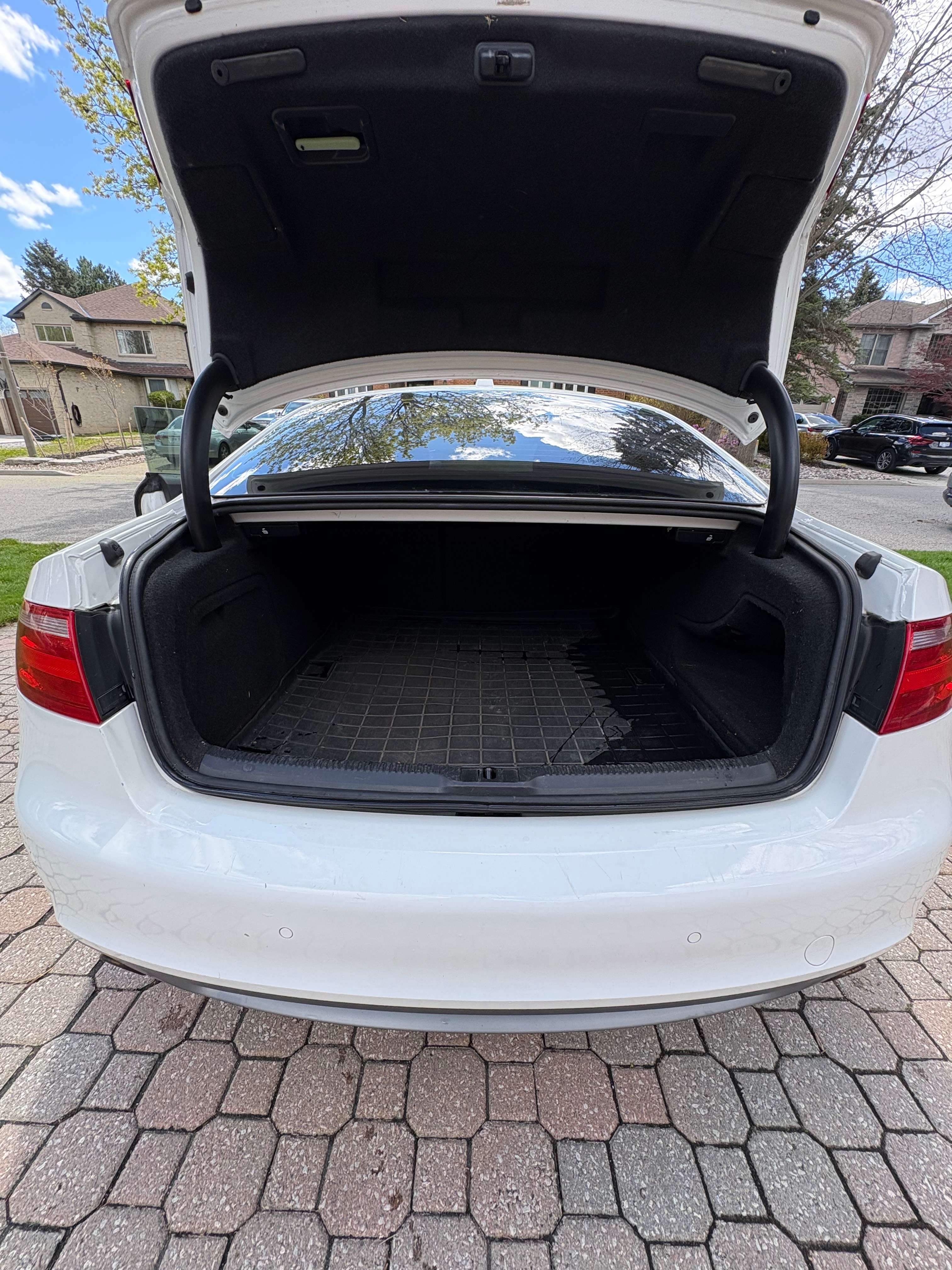 2009 Audi A5 S-Line alt 4
