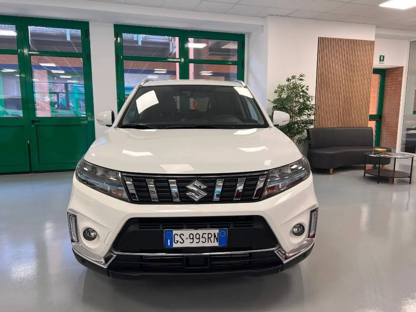 Suzuki Vitara 1.4h Top 2wd Weiß - 2