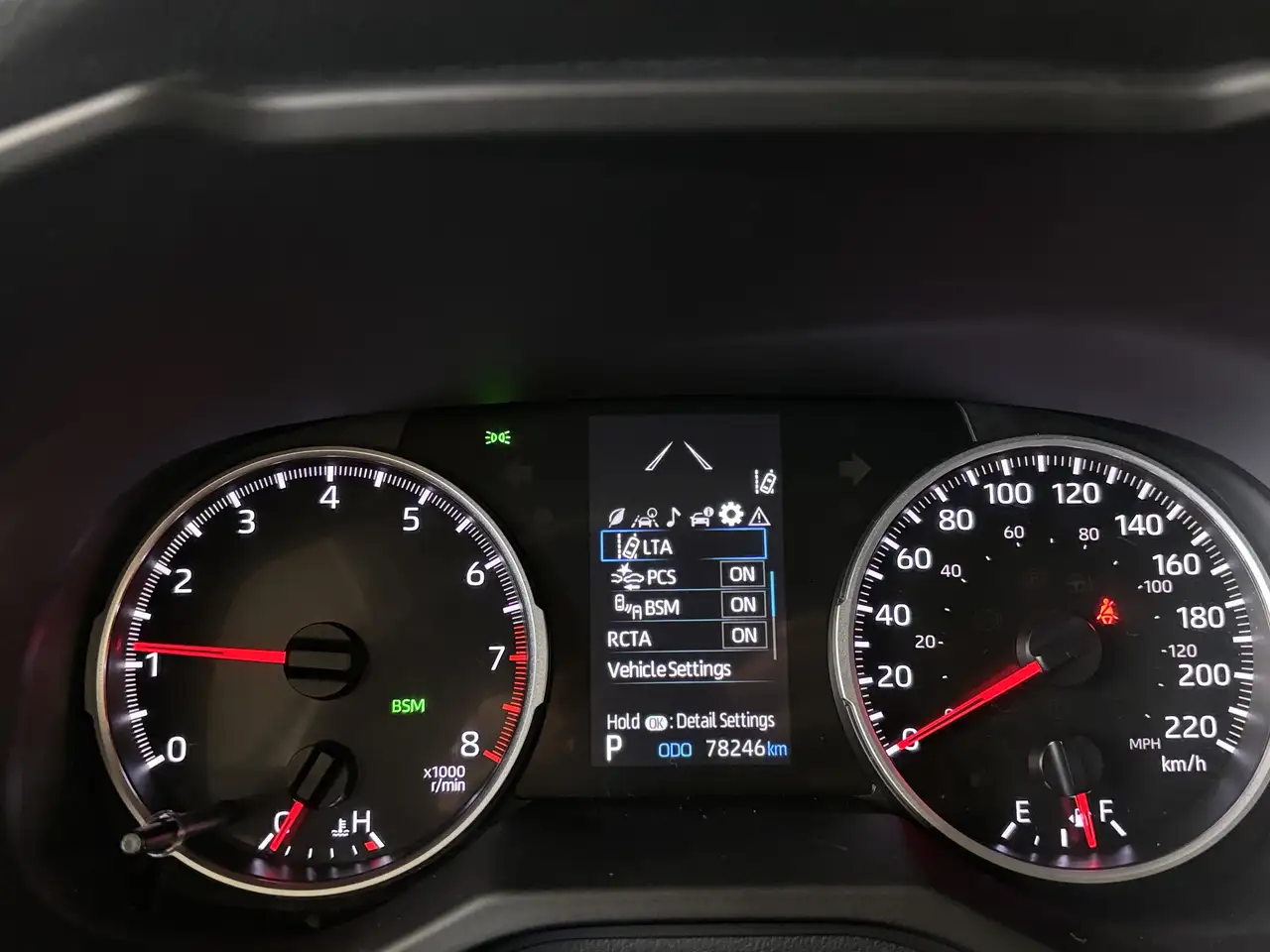 Toyota RAV 4 снимка Toyota RAV 4
