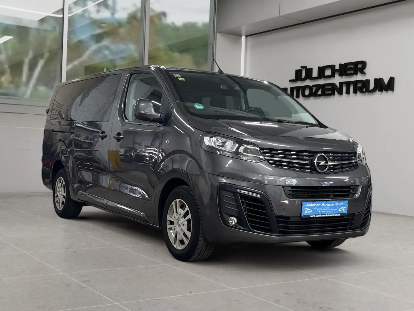 Opel Vivaro / Zafira Life Selection L3 Extralang,9-Si Grau - 1