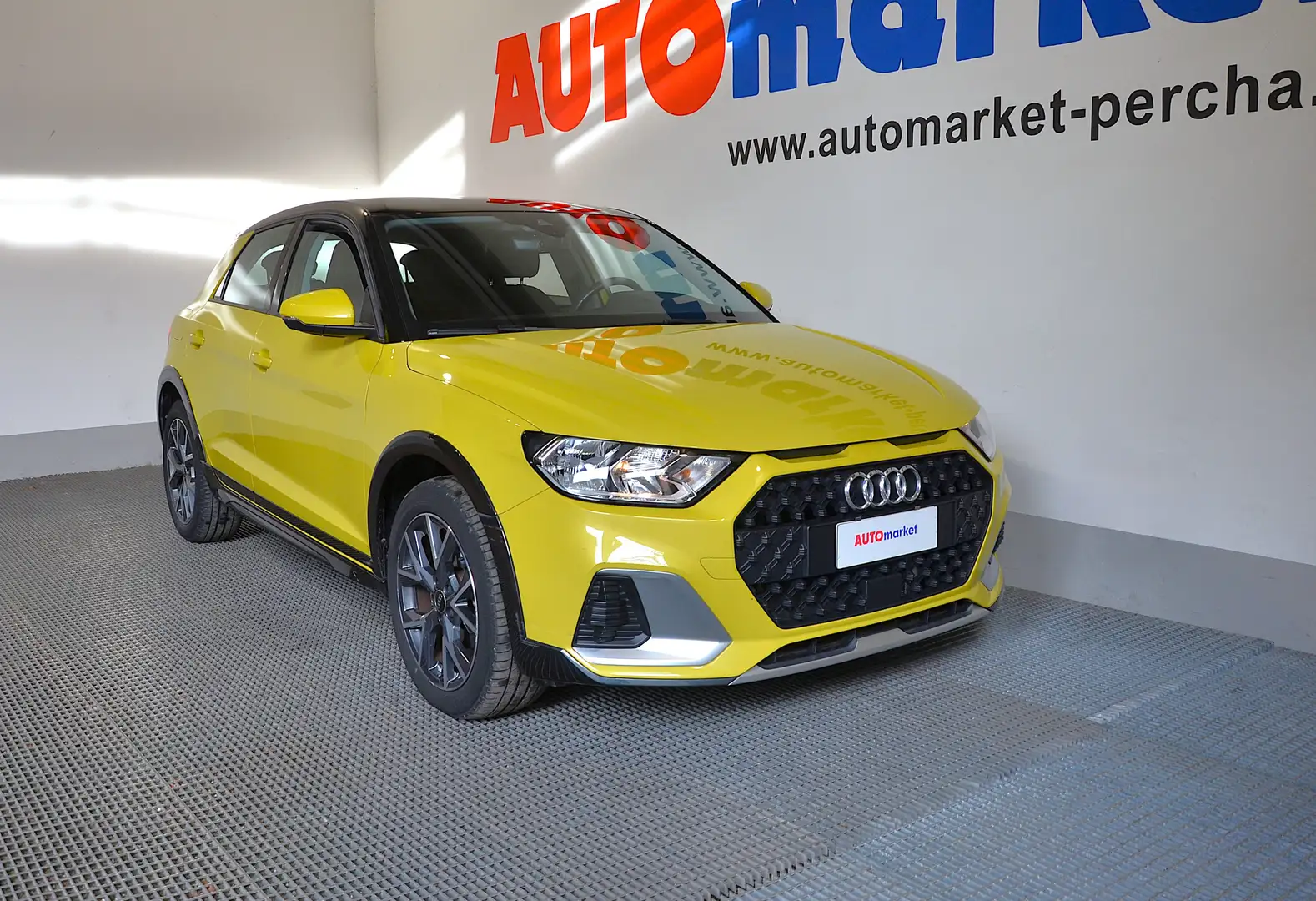 Audi A1 Citycarver 30 1.0 tfsi 110cv s-tronic Giallo - 2
