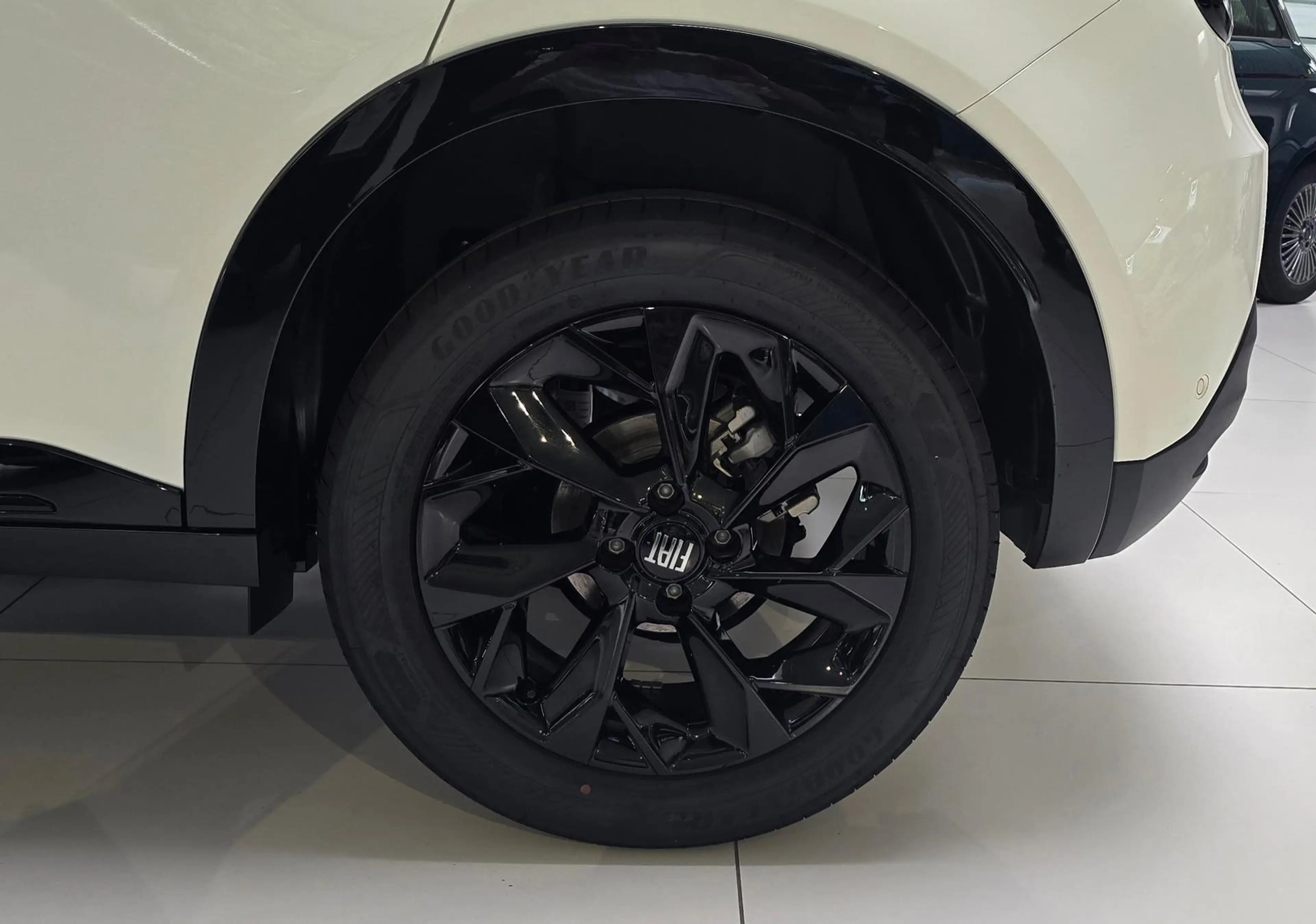 Fiat 600 -1.2 Street Edition 1.2 AutoAndroid - 18 Zoll Alus — photo 15