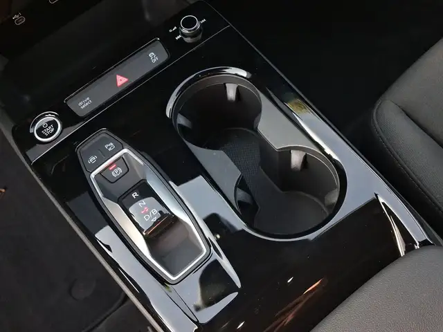 Audi A6 e-tron view 11