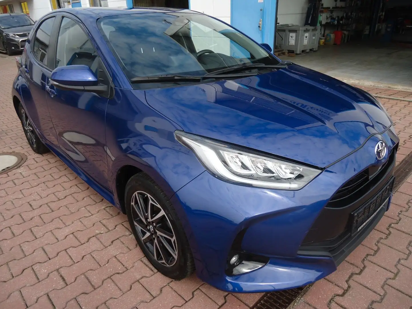 Toyota Yaris 1.5 VVT Comfort *LED-Kamera-ACC* Blau - 2
