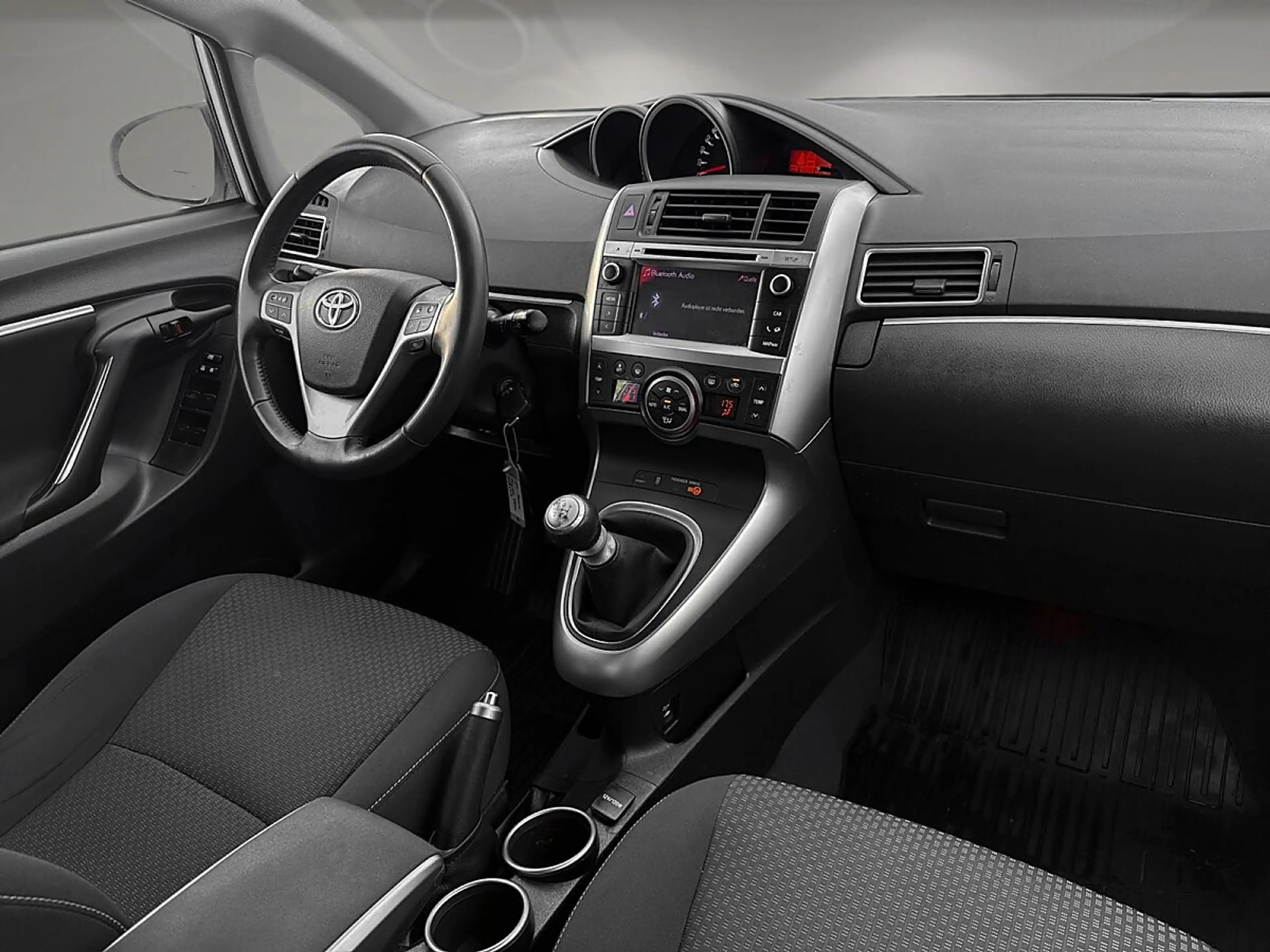 Toyota Verso 1,6 Valvematic Active | PICKERL  BIS 10/2027 | — photo 10