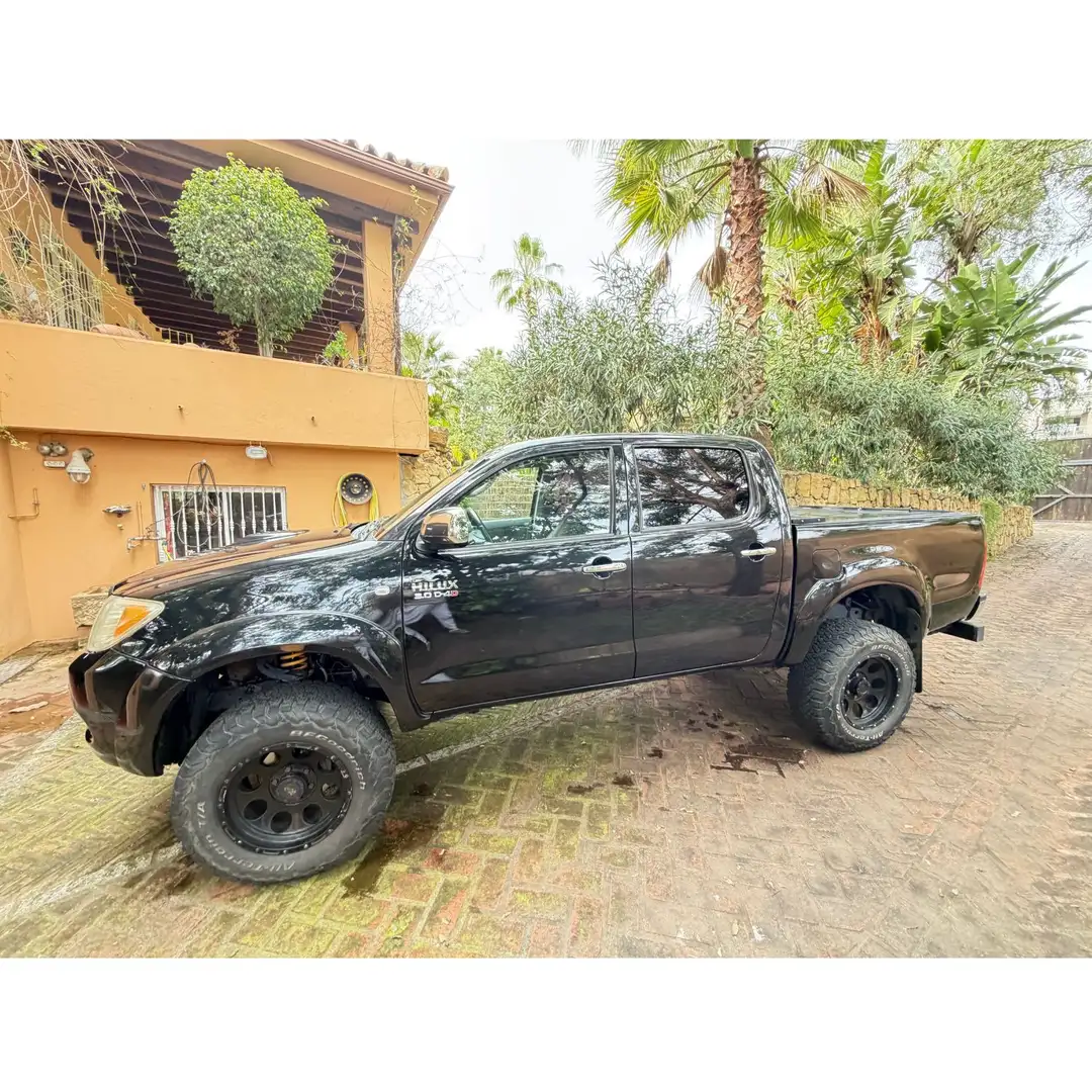 Toyota Hilux Hilux 3.0D-4D Doble Cabina VXL Aut. Negro - 2