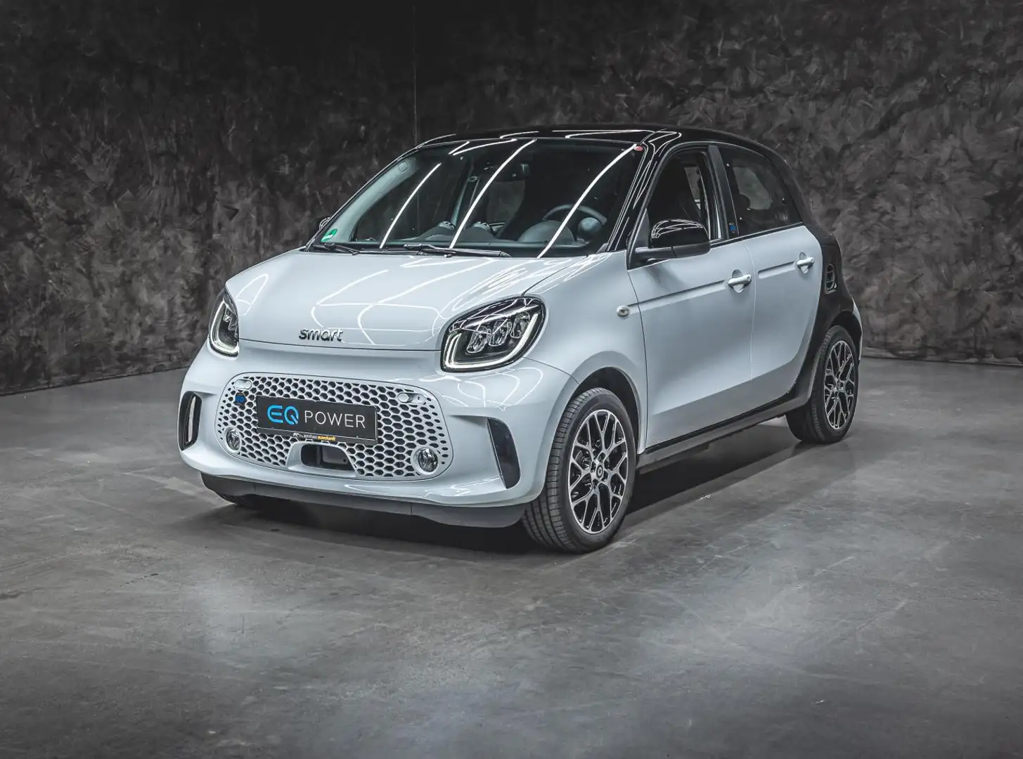 smart forFour EQ prime EXCLUSIVE:LACK,LEDER+MEGA COOL! Weiß - 1